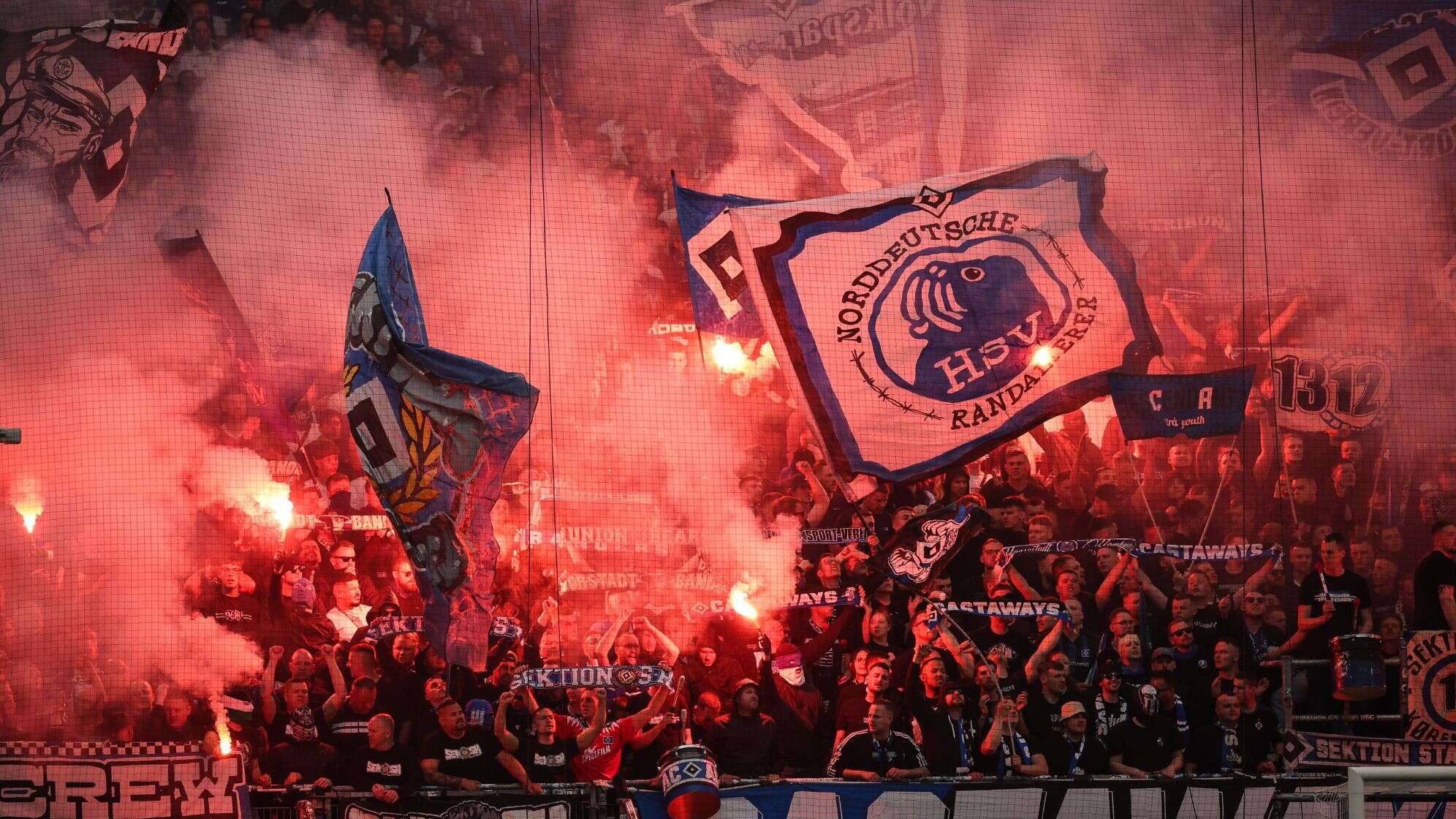 HSV Fans im Stadion