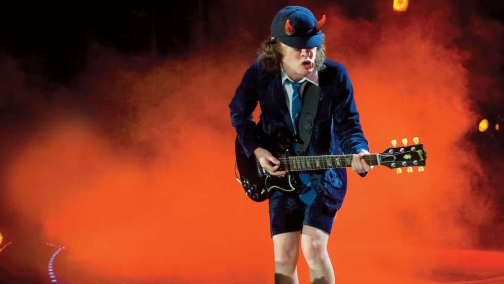 Angus Young: 10 Fakten über den Gitarrengott von AC/DC
