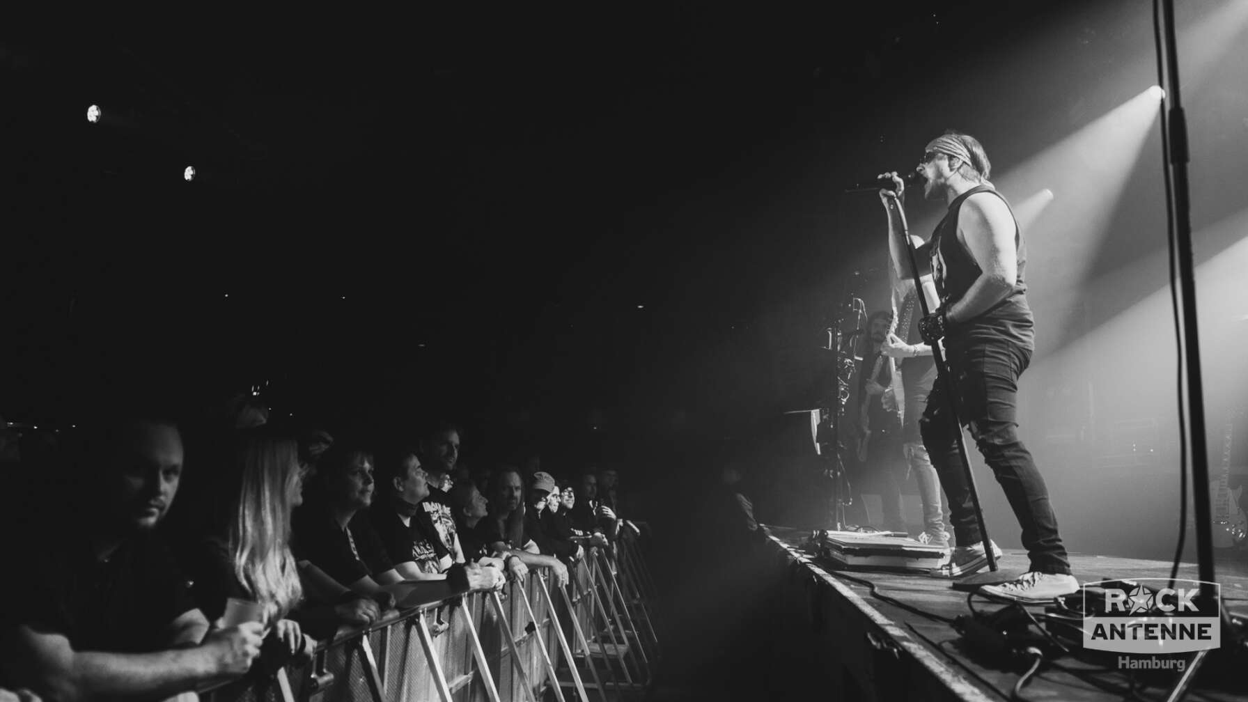 Konzertfotos von Gun Called Britney
