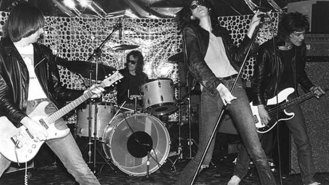 Happy Birthday, Johnny Ramone: Der Erfinder der Punk-Gitarre von den Ramones
