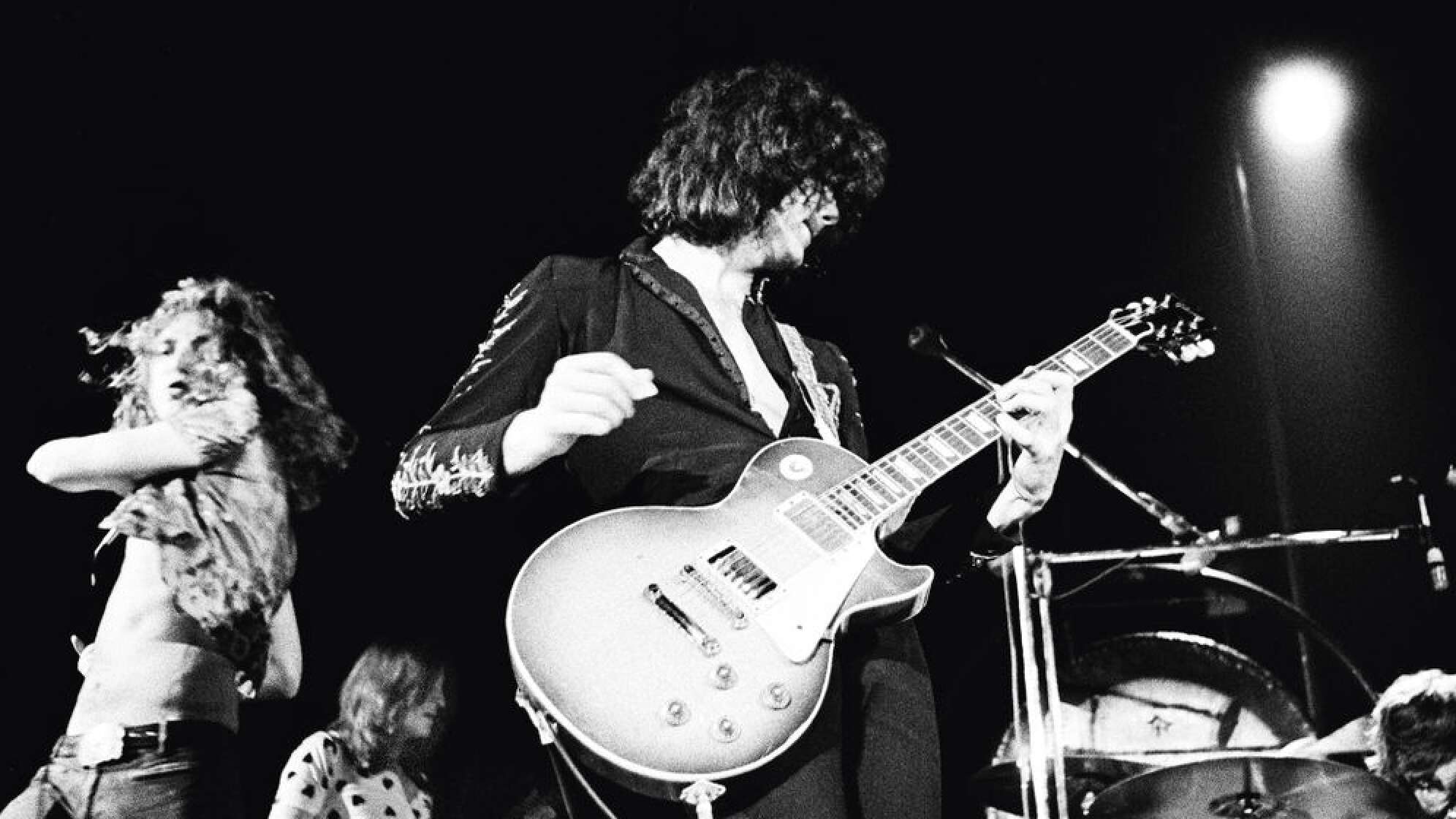Led-Zeppelin-Live-Show