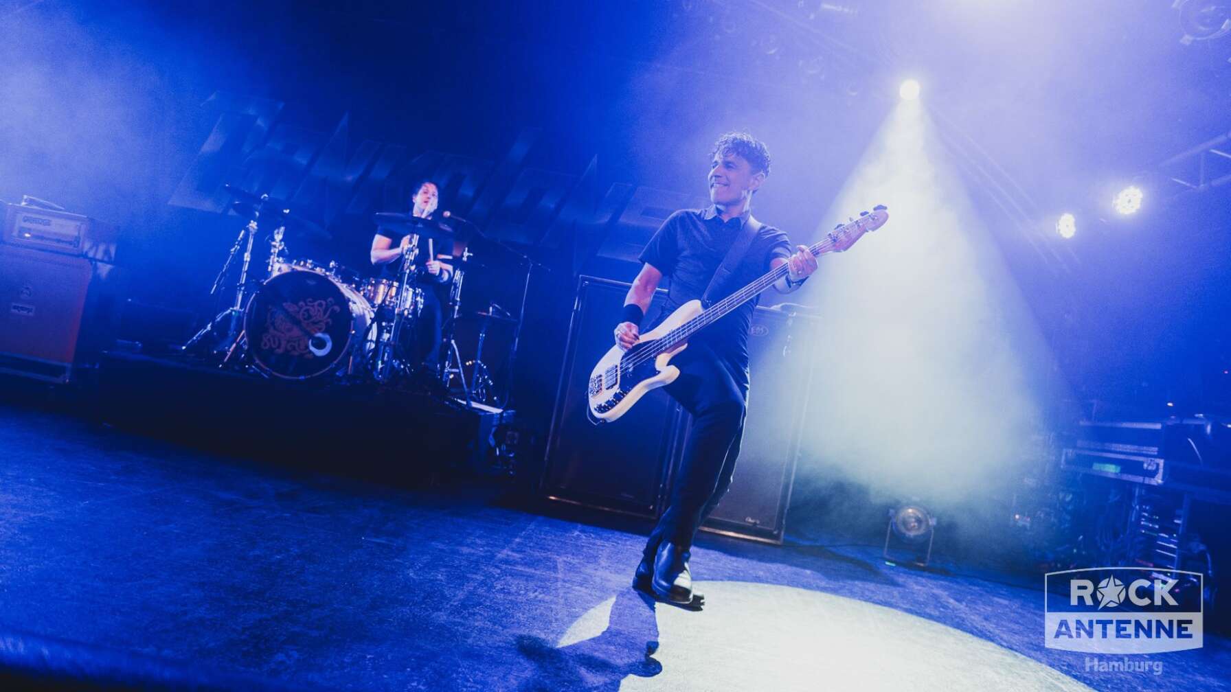 Konzertfotos von Danko Jones 2025 in Hamburg