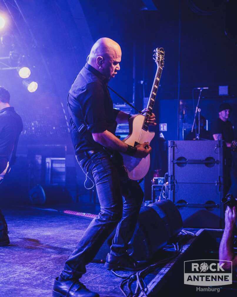 Konzertfotos von Danko Jones 2025 in Hamburg