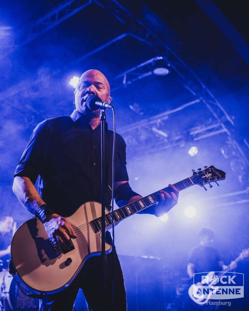 Konzertfotos von Danko Jones 2025 in Hamburg