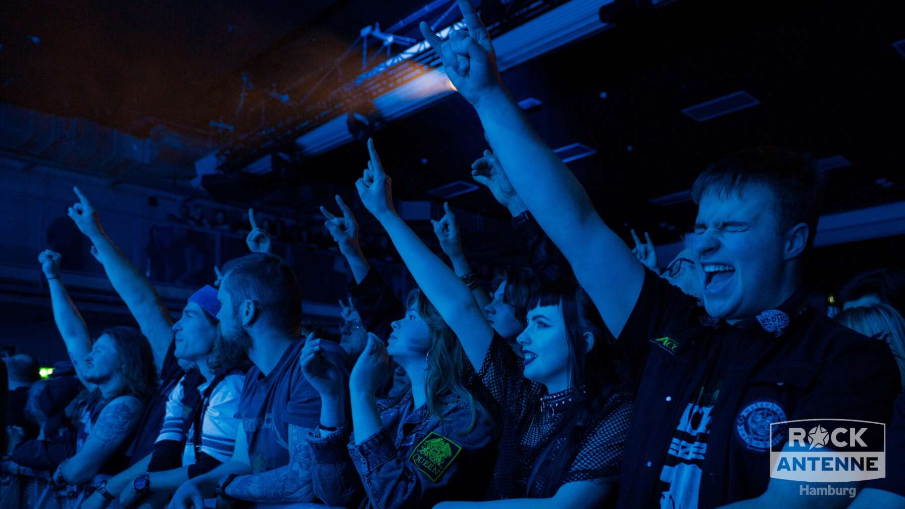 Konzertfotos von Airbourne am 14.02.2026 in der Georg-Elser-Halle in Hamburg