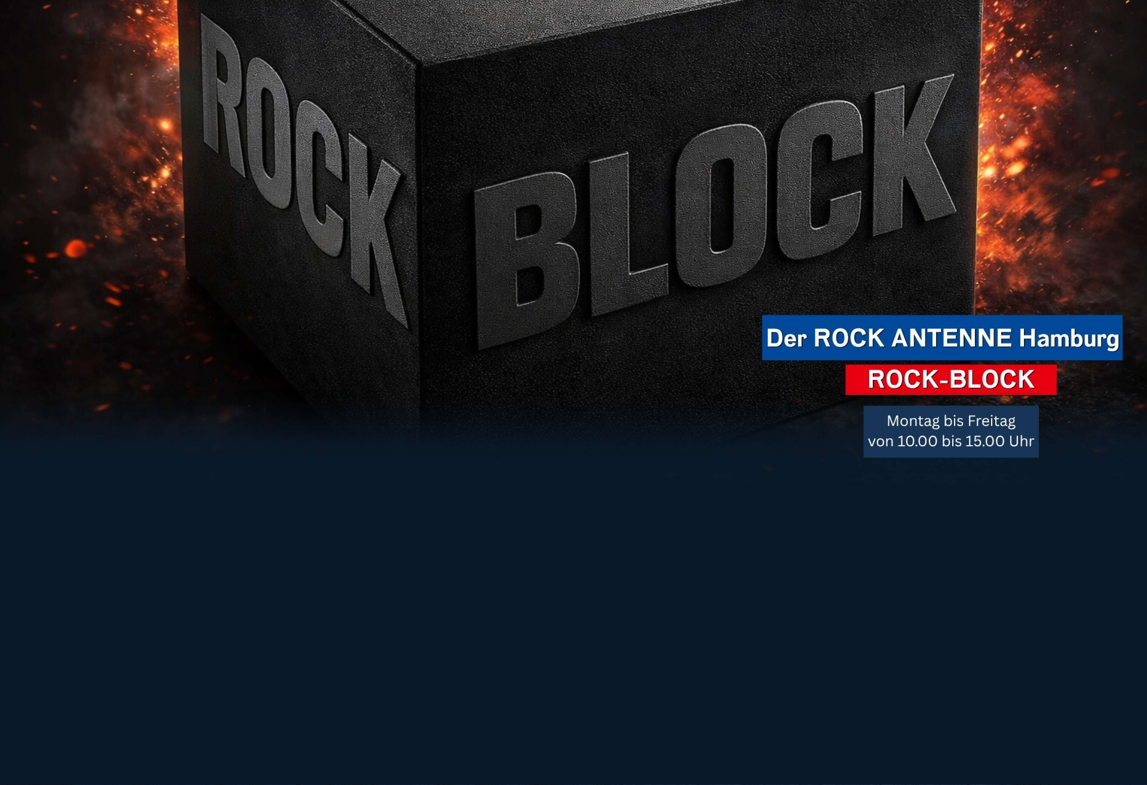 Ein dreidimensional dagestellter Würfel, auf dem in steinernen Lettern das Unternehmenslogo "ROCK ANTENNE Hamburg" abgebildet ist, sowie die Wörter "ROCK" und "BLOCK, auf zwei verschiedenen Würfelseiten.