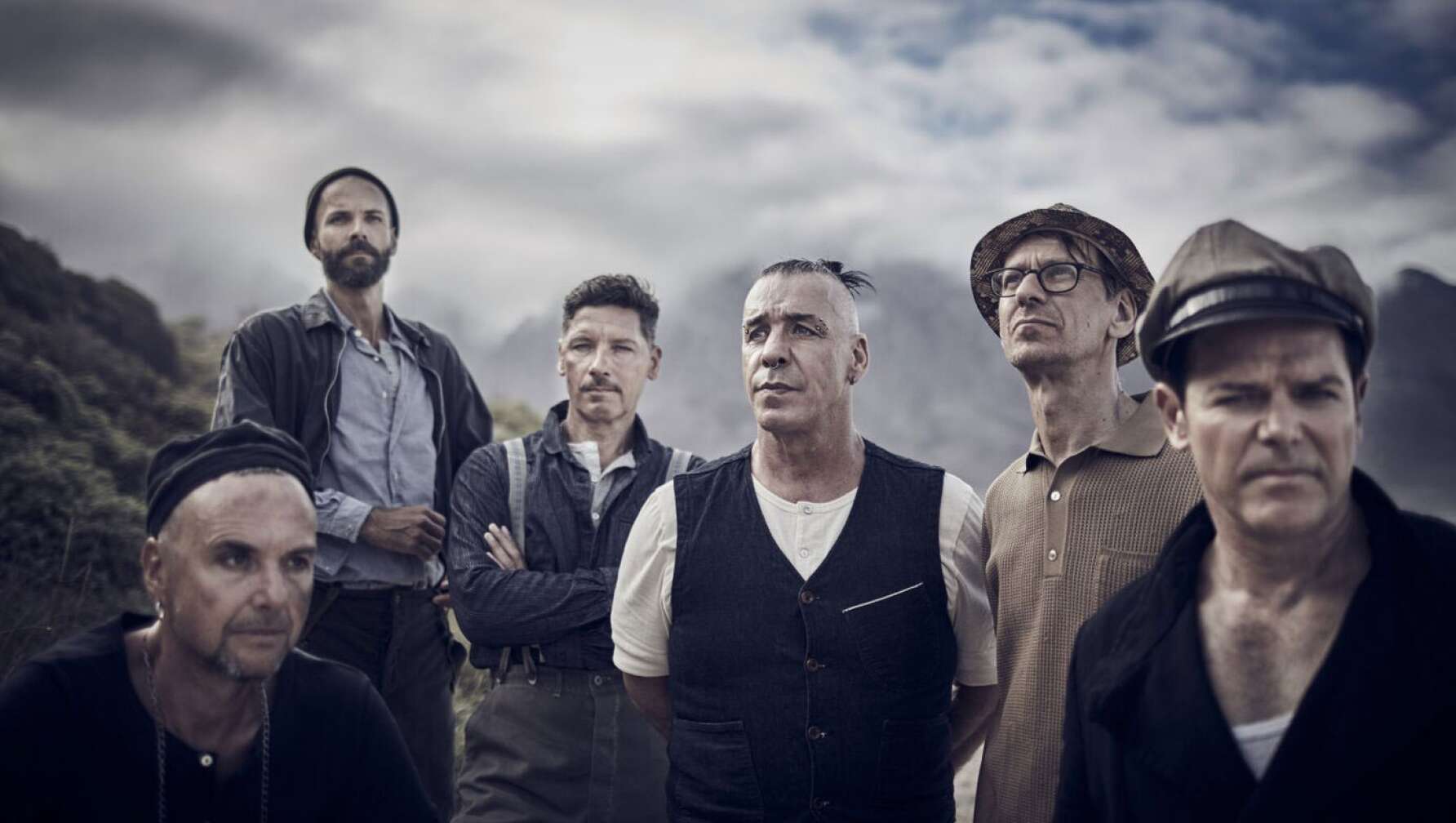 Rammstein Cover mit Wolke