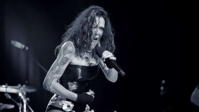 BETH HART