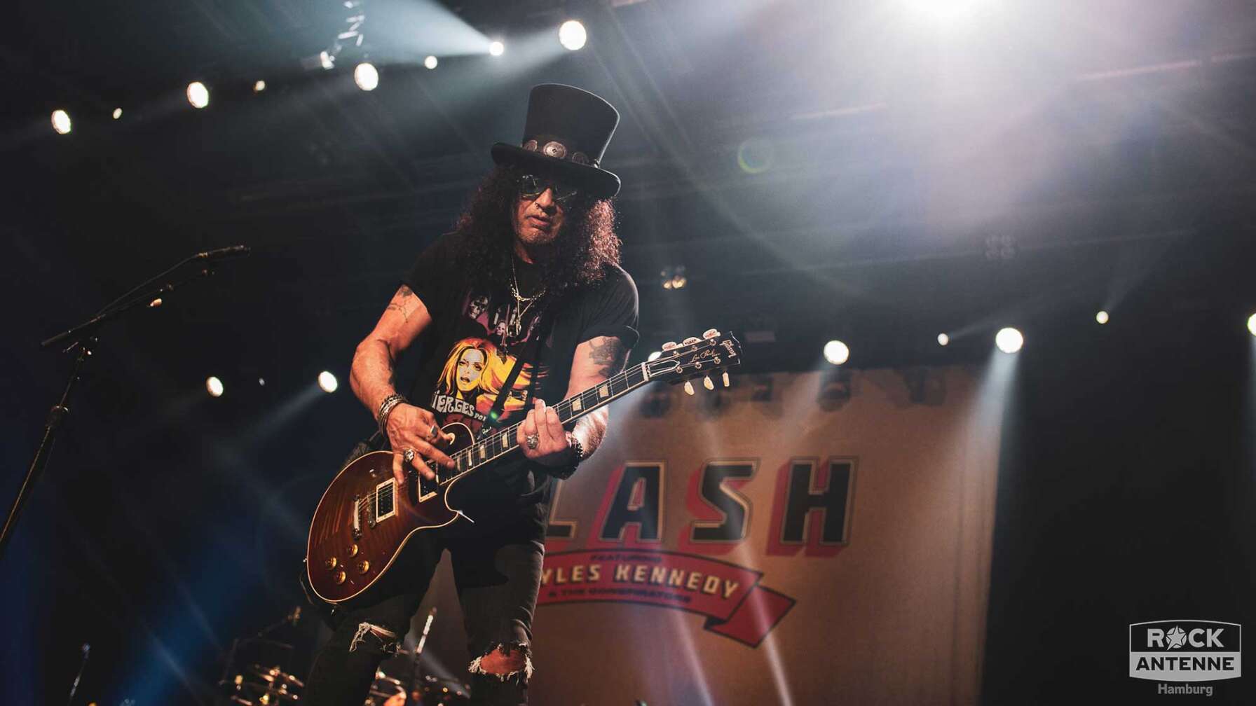 Slash ft. Myles Kennedy & The Conspirators live in Hamburg