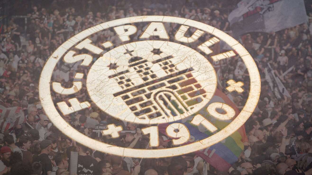 Fußball - St. Pauli Ist Nach 13 Jahren Zurück In Der Bundesliga