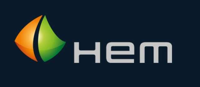 Logo der HEM tankstellen in weiß vor dunkelblauem Hintergrund