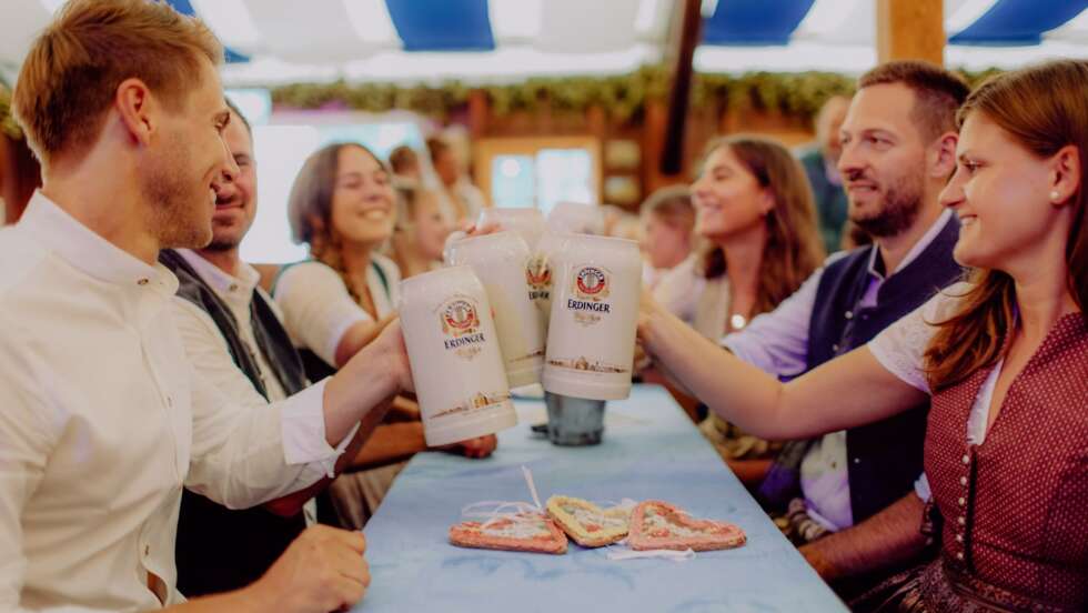03.-18.10.2025: Das Hamburger Oktoberfest - natürlich präsentiert von ROCK ANTENNE Hamburg
